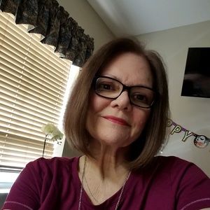 Meet your Posher, Deborah